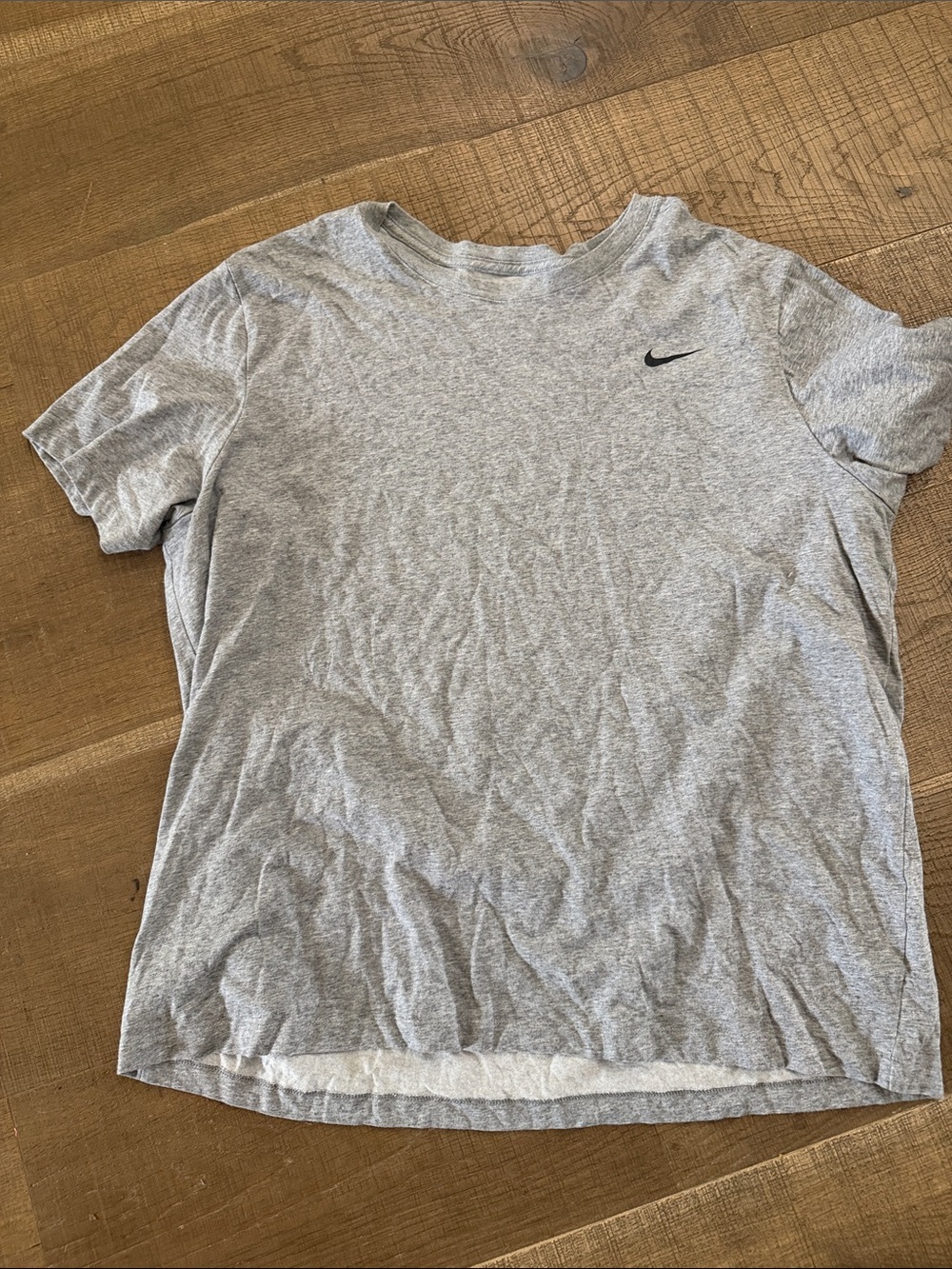 Nike Men's Light Gray Short Sleeve Crewneck Tee with Swoosh